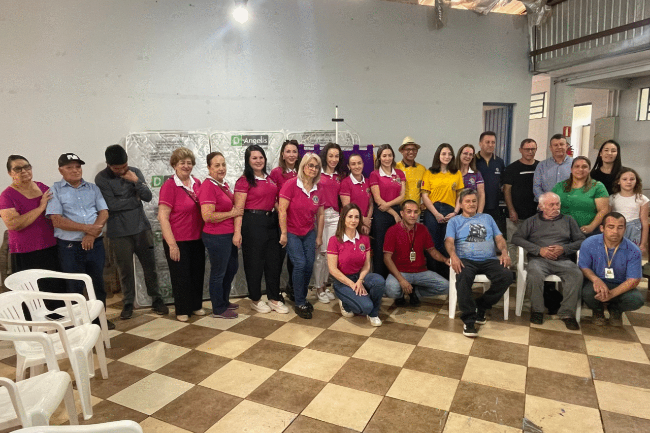 Casa de Recuperação Nova Vida recebe doações do Lions Clube Barracão Mulher 3 crys 52 2