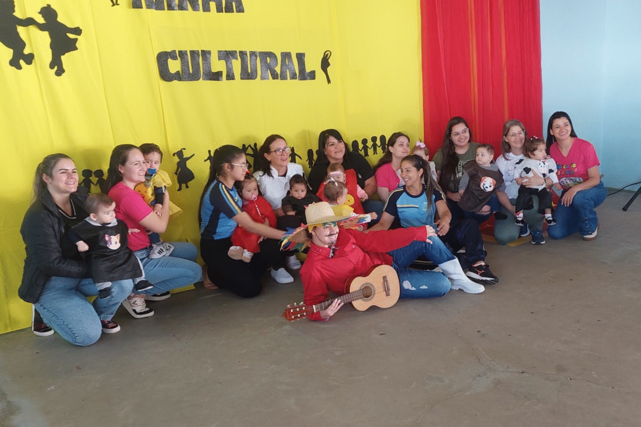 A 2ª Manhã Cultural do CMEI reuniu famílias, alunos e educadores em um evento marcado por criatividade, alegria e emoção