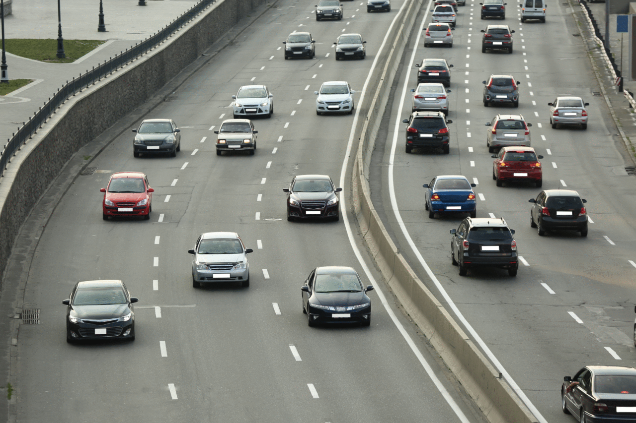 Motoristas do Paraná podem ter até 95% de desconto em multas do IPVA 17 crys 70