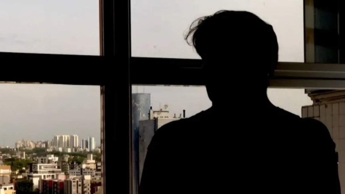 Mulher descobre 'golpe do amor' um dia antes do casamento; ela perdeu quase R$ 300 mil 3 Os fatos ocorreram em 2024 e envolvem uma mulher, de 68, com quem o investigado manteve um relacionamento por aproximadamente sete meses