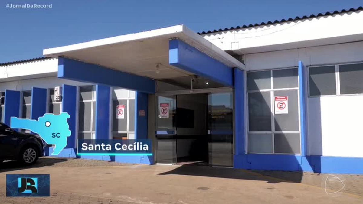 Tia e sobrinho são presos suspeitos de intoxicar servidores em pronto-socorro de SC 3 A tia foi identificada por câmeras de segurança e detida junto com o sobrinho, que é servidor da unidade e estava afastado por denúncias de importunação sexual