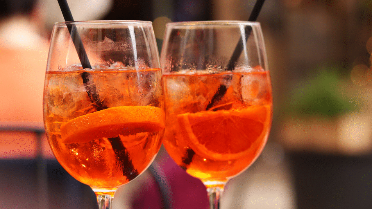 Como fazer o drink Aperol Spritz