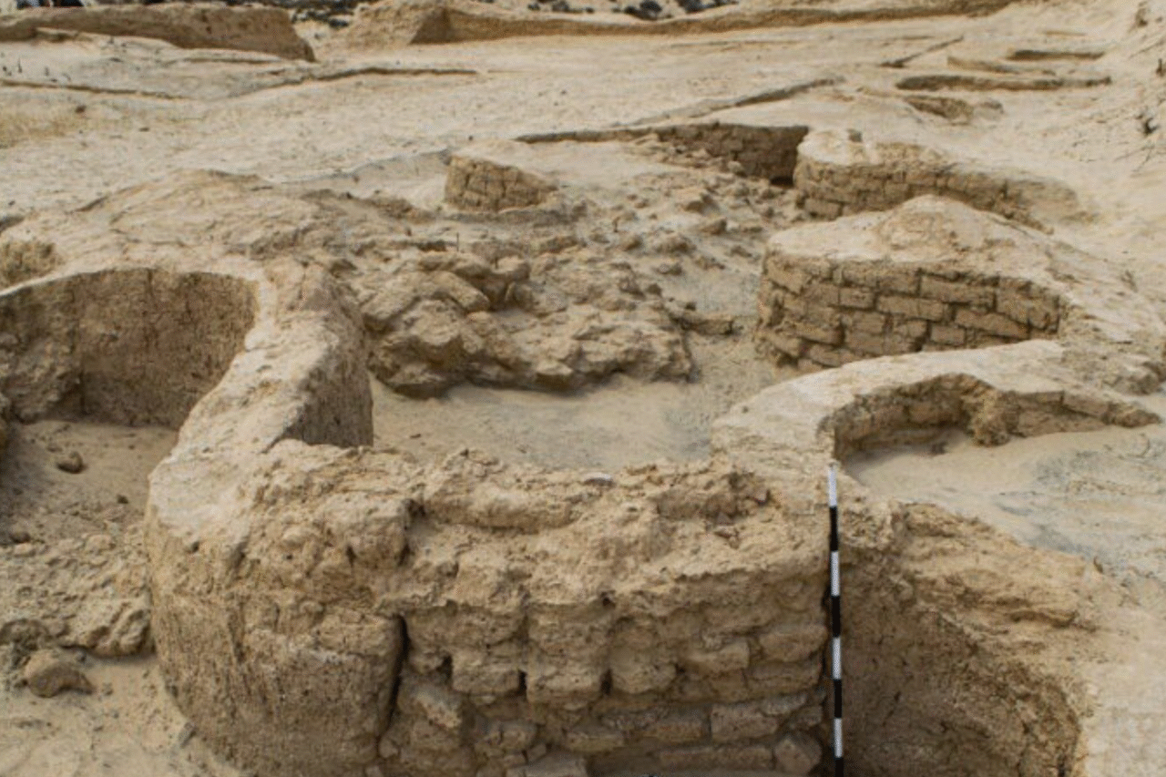 Arqueólogos descobrem fortaleza de 3.500 anos no Egito 3 Arqueólogos descobrem fortaleza de 3.500 anos no Egito