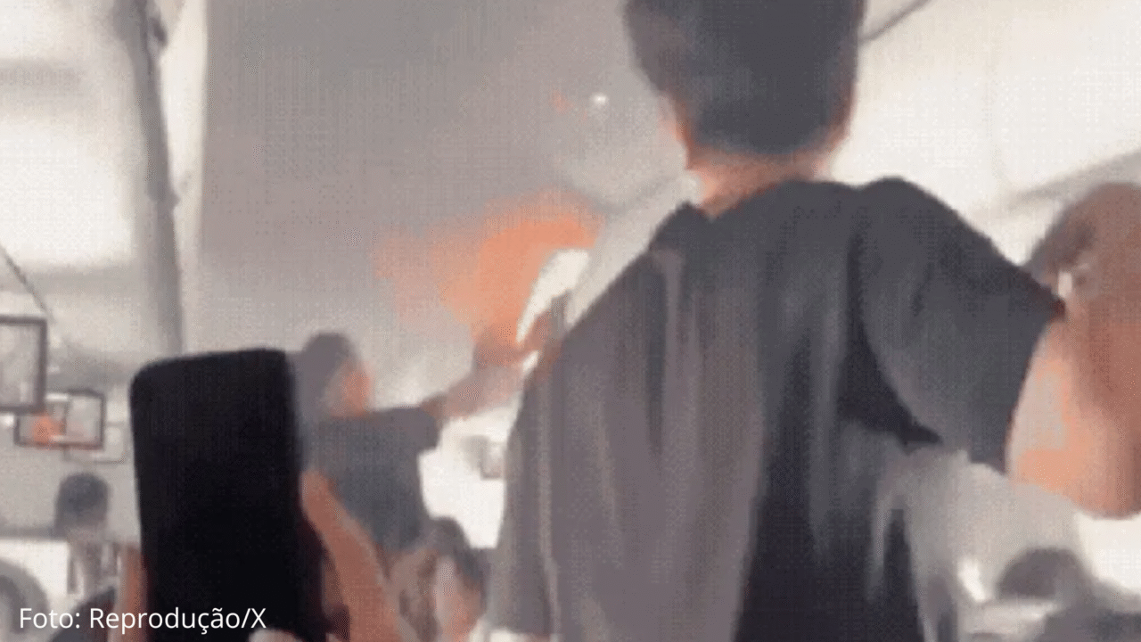 Incêndio em bateria de lítio obriga voo da Air China a pousar de emergência