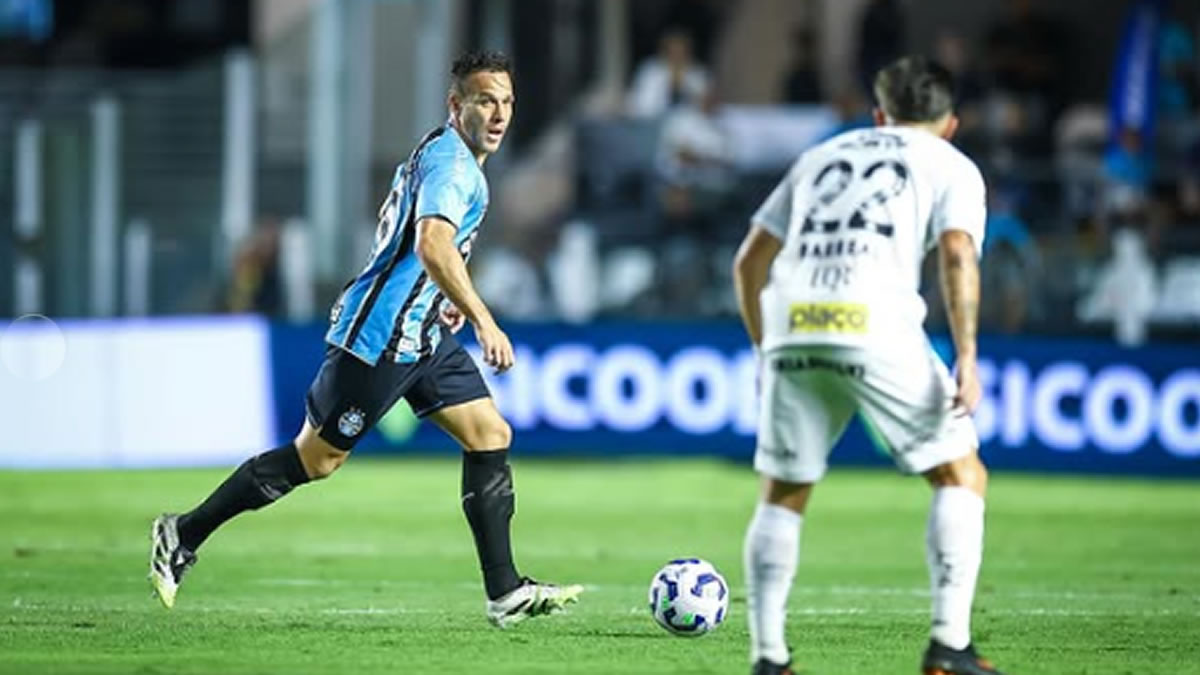 Grêmio leva gol no fim e cede empate para o Santos pelo Brasileirão 3 Edenilson e Lautaro Díaz marcaram para o Grêmio e para o Santos, respectivamente