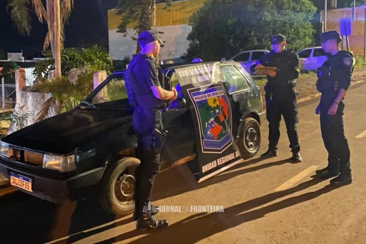 Três brasileiros e um argentino são presos suspeitos de furtar veículos na região de fronteira 3 Além da prisão dos três brasileiros e do argentino, os policiais recuperaram quatro veículos com registro de furto/roubo, em menos de 24 horas
