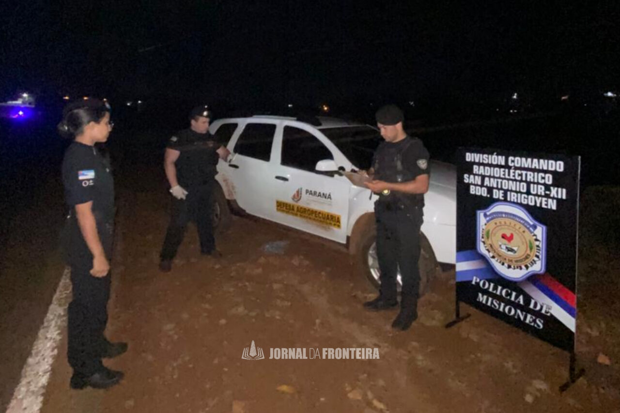 Três brasileiros e um argentino são presos suspeitos de furtar veículos na região de fronteira 6 Além da prisão dos três brasileiros e do argentino, os policiais recuperaram quatro veículos com registro de furto/roubo, em menos de 24 horas