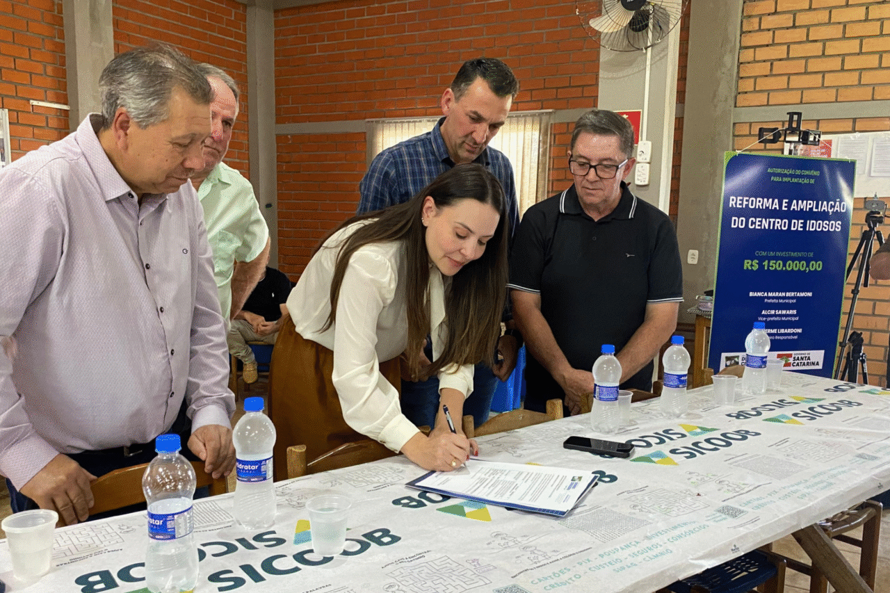 R$ 250 mil serão investidos em reforma e melhorias no Centro de Idosos 3 Heloisa L 11 8