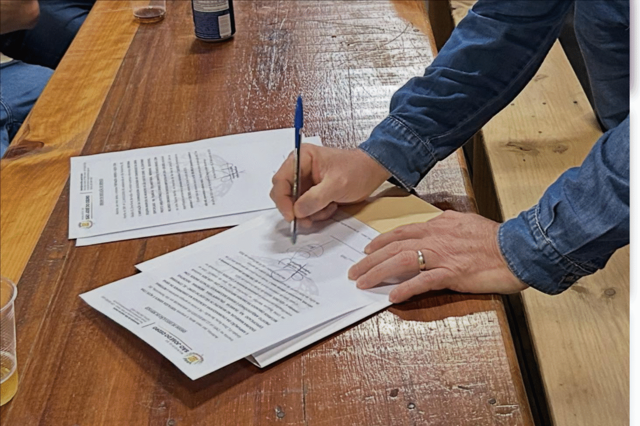 Município de São José do Cedro investe R$ 298 mil no Centro Comunitário da Esquina Mariflor 4 Assinatura da ordem de serviço garante a reforma e construção da churrasqueira do Centro Comunitário da Esquina Mariflor