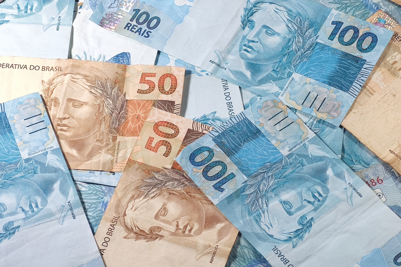 Brasileiros têm quase R$ 10 bilhões esquecidos nos bancos — veja como saber se você tem direito ao saque