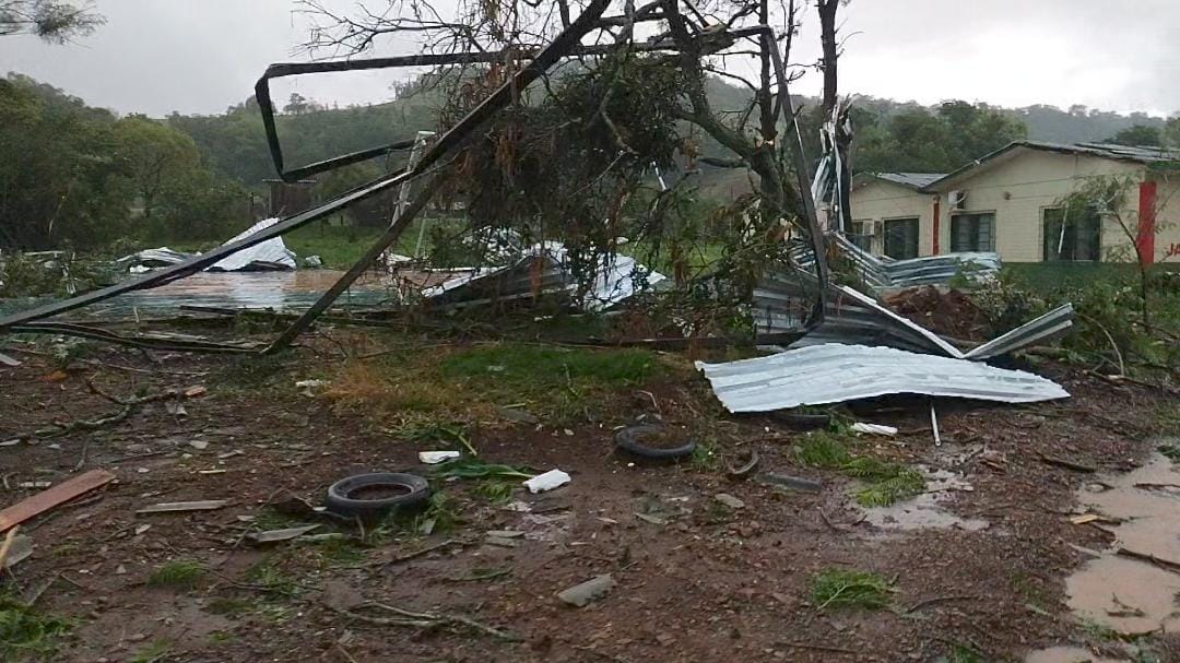 Temporal destrói casas, ginásio de esportes e causa destruição em Dionísio Cerqueira e região 12 WhatsApp Image 2025 11 07 at 19.51.21 2