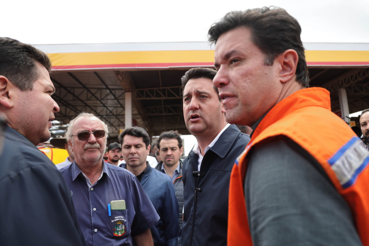 Estado mobiliza equipes, recursos e máquinas para reconstruir Rio Bonito do Iguaçu após forte tornado