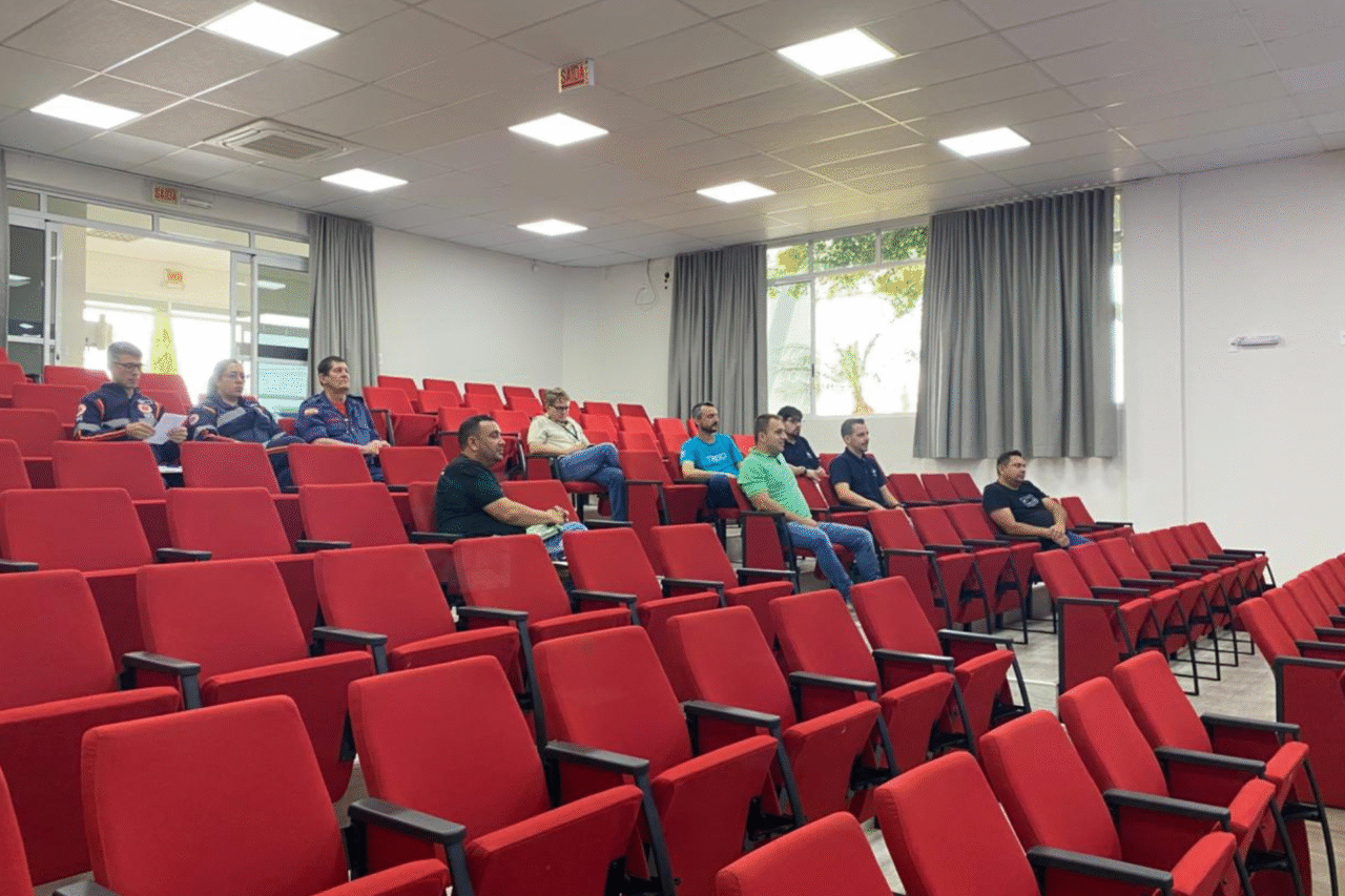 A audiência pública foi realizada para apresentar o Plano de Contingência 2025, com foco na prevenção e resposta a situações de risco no município