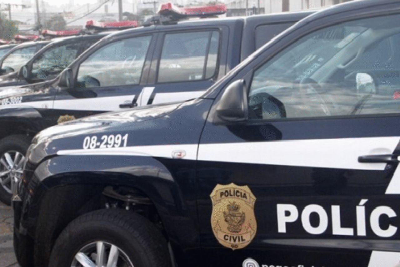 Criança foi ferida com uma faca; suspeito tentou agredir a mãe e fugiu, mas acabou preso em flagrante pela polícia