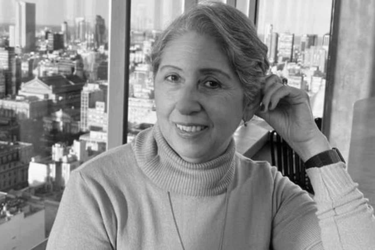 Família tenta trazer ao Brasil o corpo de brasileira morta após ataque em Buenos Aires; caso expõe falhas na burocracia argentina.