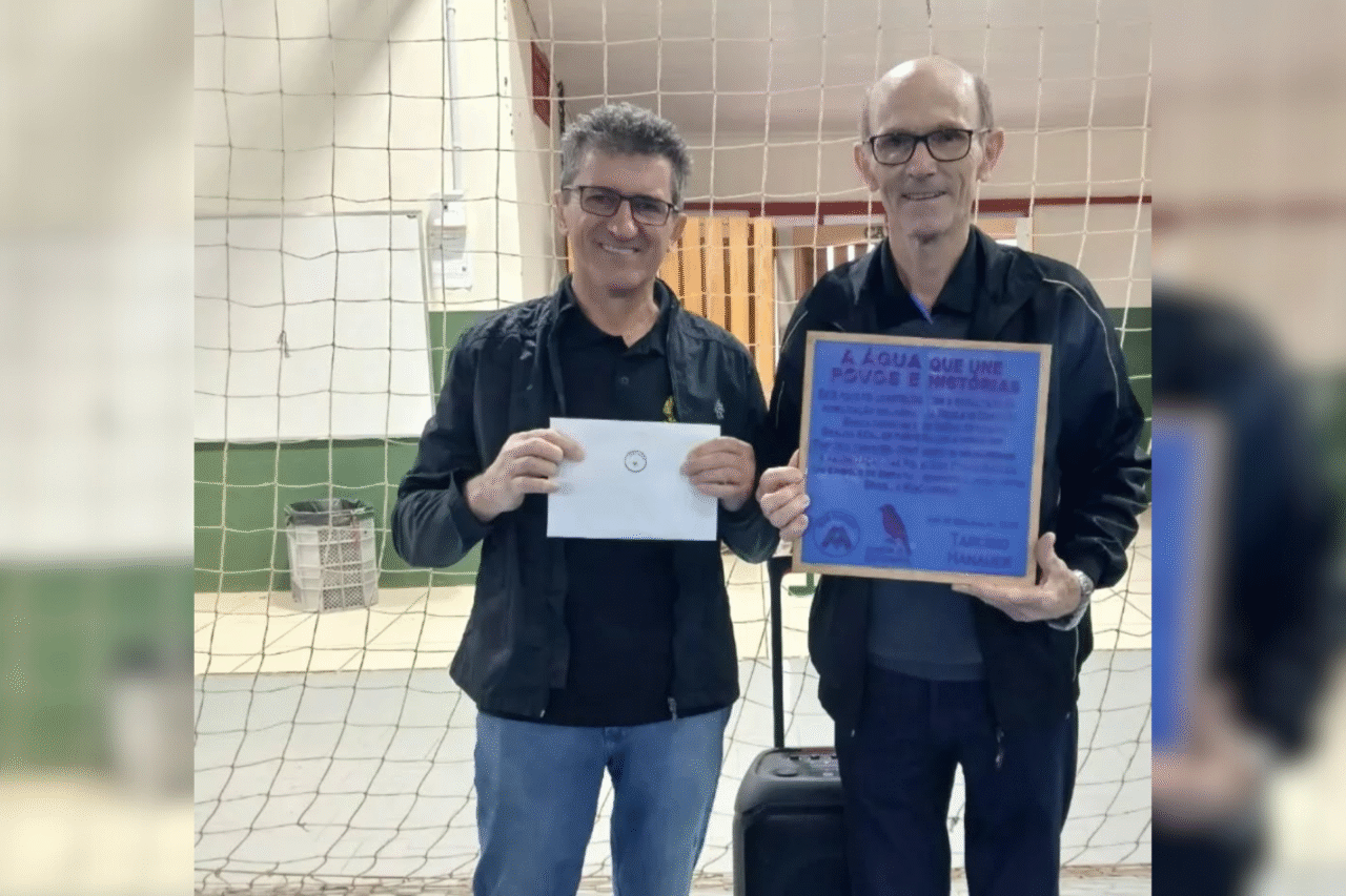 Escola de São José do Cedro ajuda a levar água para moradores de Moçambique