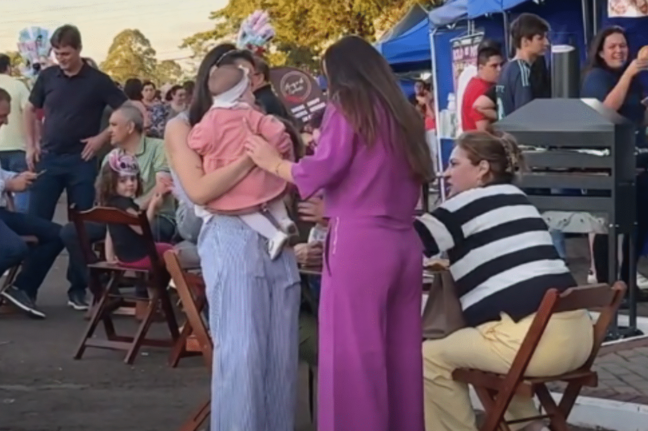 Já em sua estreia a feirinha reuniu a população para aproveitar a programação, degustar comidas caseiras e prestigiar os expositores locais