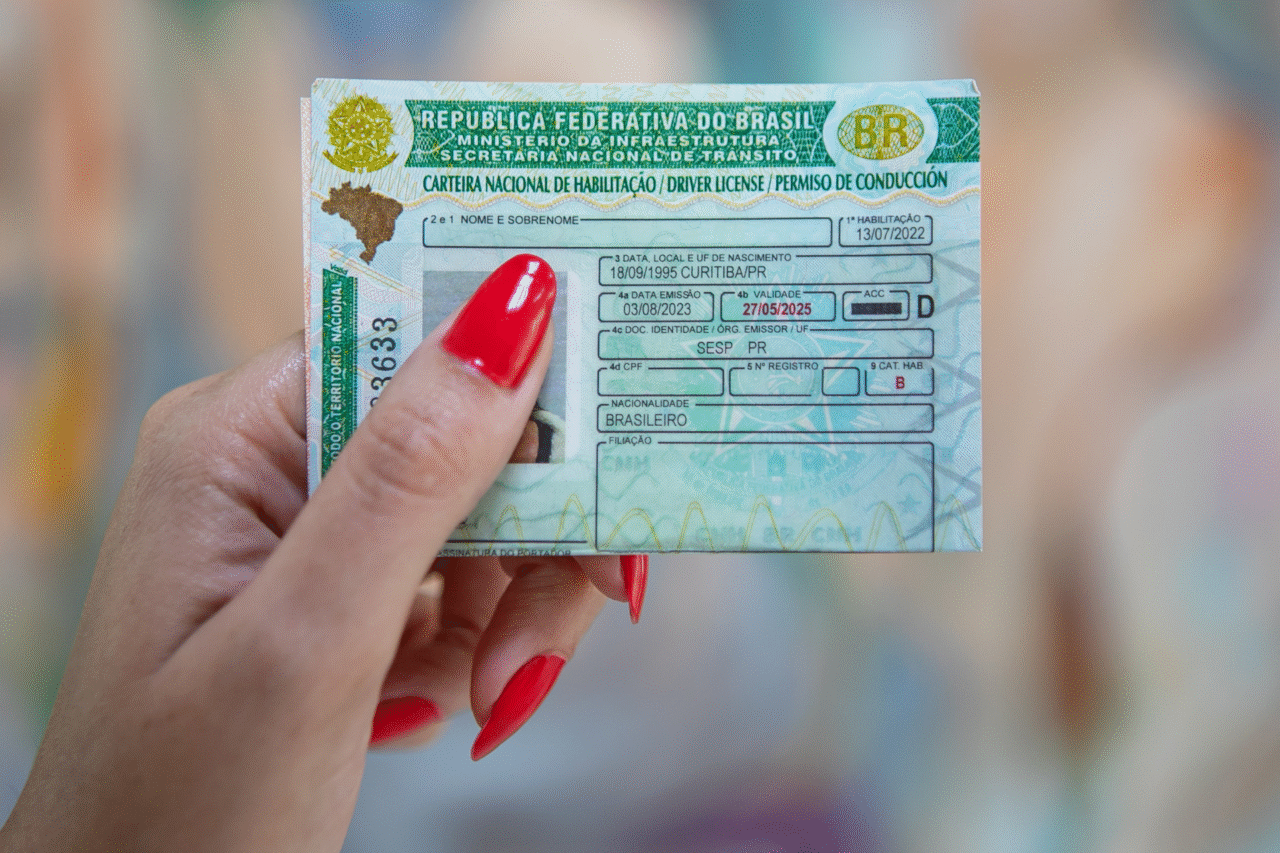 Ratinho Junior sanciona lei que cria CNH Social com gratuidade para pessoas de baixa renda no Paraná 9 crys 77