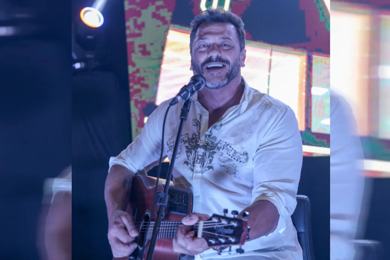 O músico e morador de Marmeleiro, Ewerton Zanata, teria sido baleado após se envolver em uma discussão de trânsito na manhã desta segunda-feira