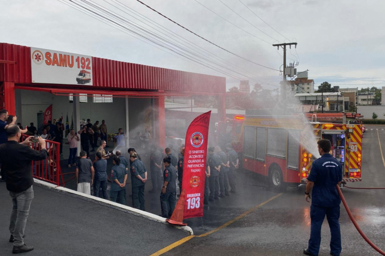 Bombeiros cerqueirenses comemoram 40 anos de serviços prestados à comunidade