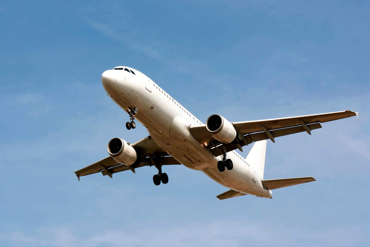 Piloto falso atua por três anos na Europa e engana companhia aérea com documentos fraudados 1 Piloto falso atua por três anos na Europa e engana companhia aérea com documentos fraudados