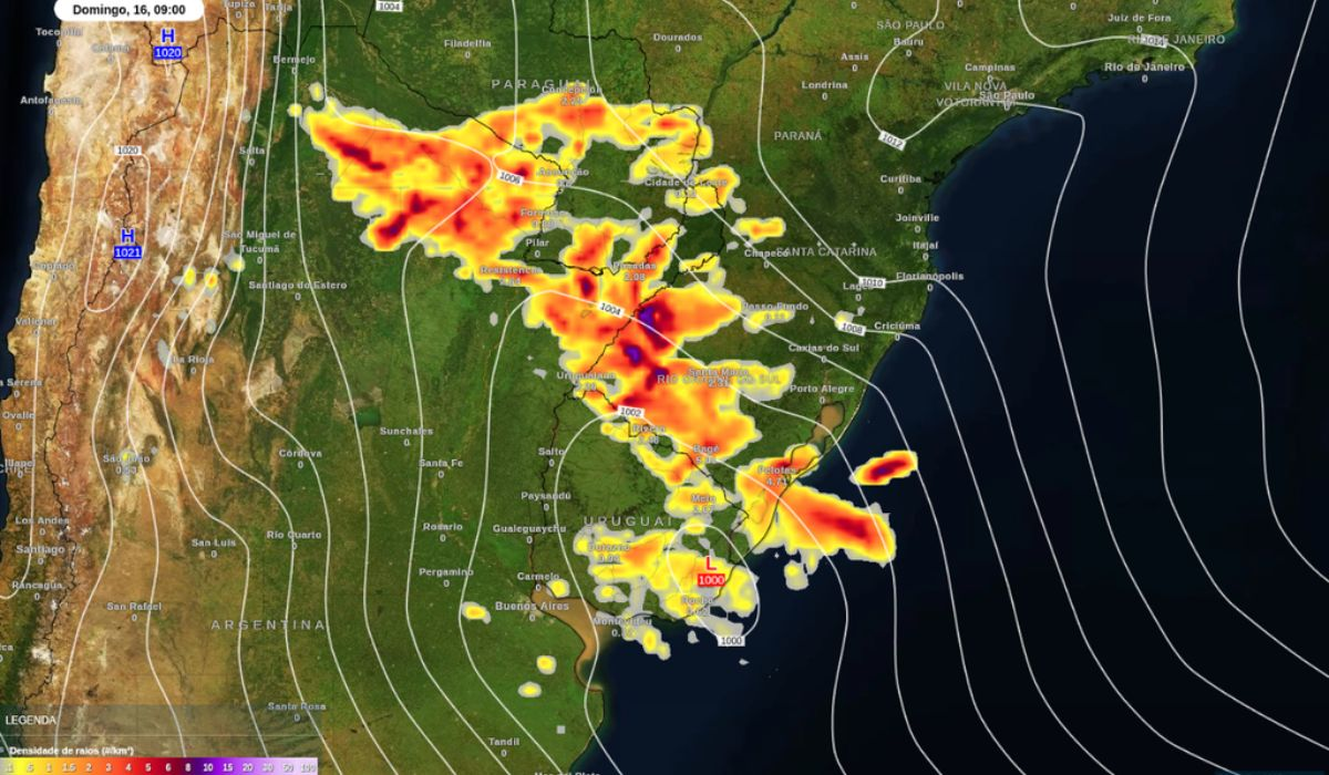 Primeiro dos três ciclones traz tempestades e granizo ao Brasil neste fim de semana; saiba onde 3 Primeiro ciclone extratropical se forma no fim de semana e pode trazer tempestades severas e queda de temperatura no Centro-Sul do Brasil; confira as regiões afetadas