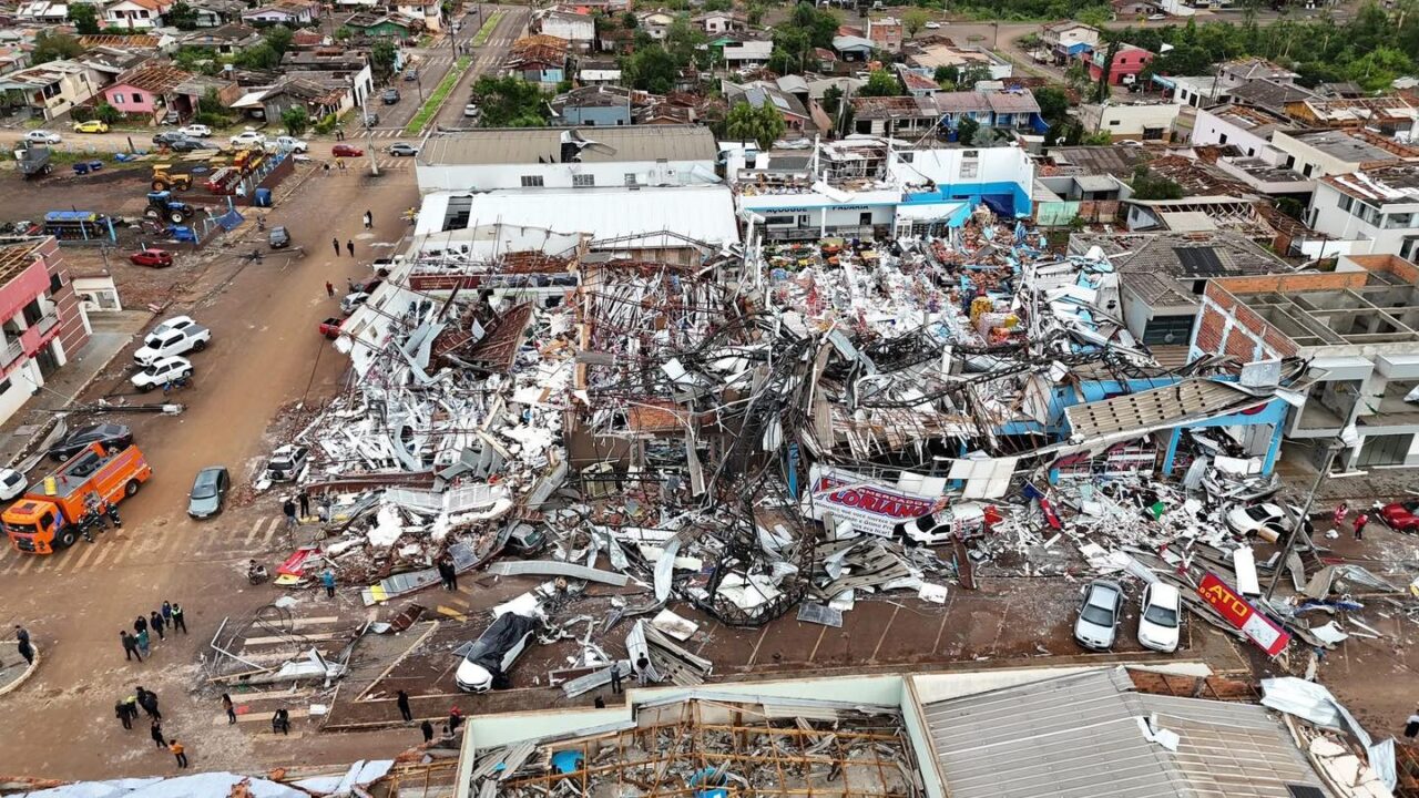 rio bonito do iguacu tornado 11
