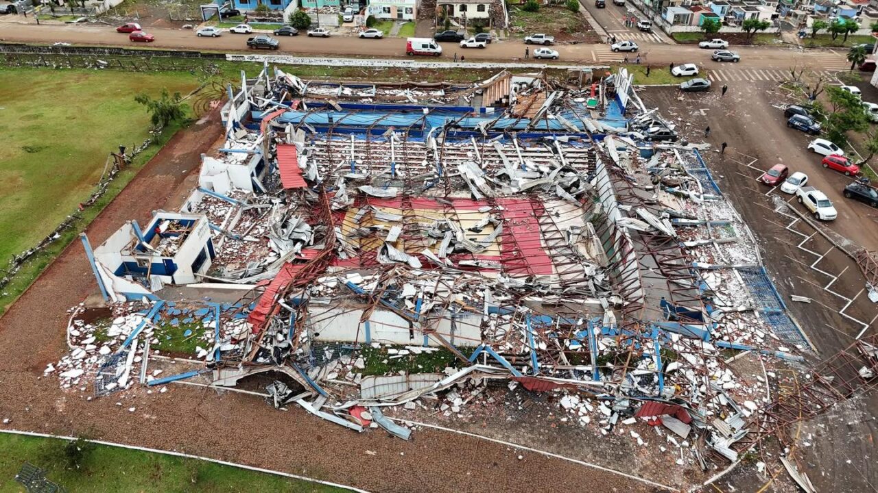 rio bonito do iguacu tornado 14 1
