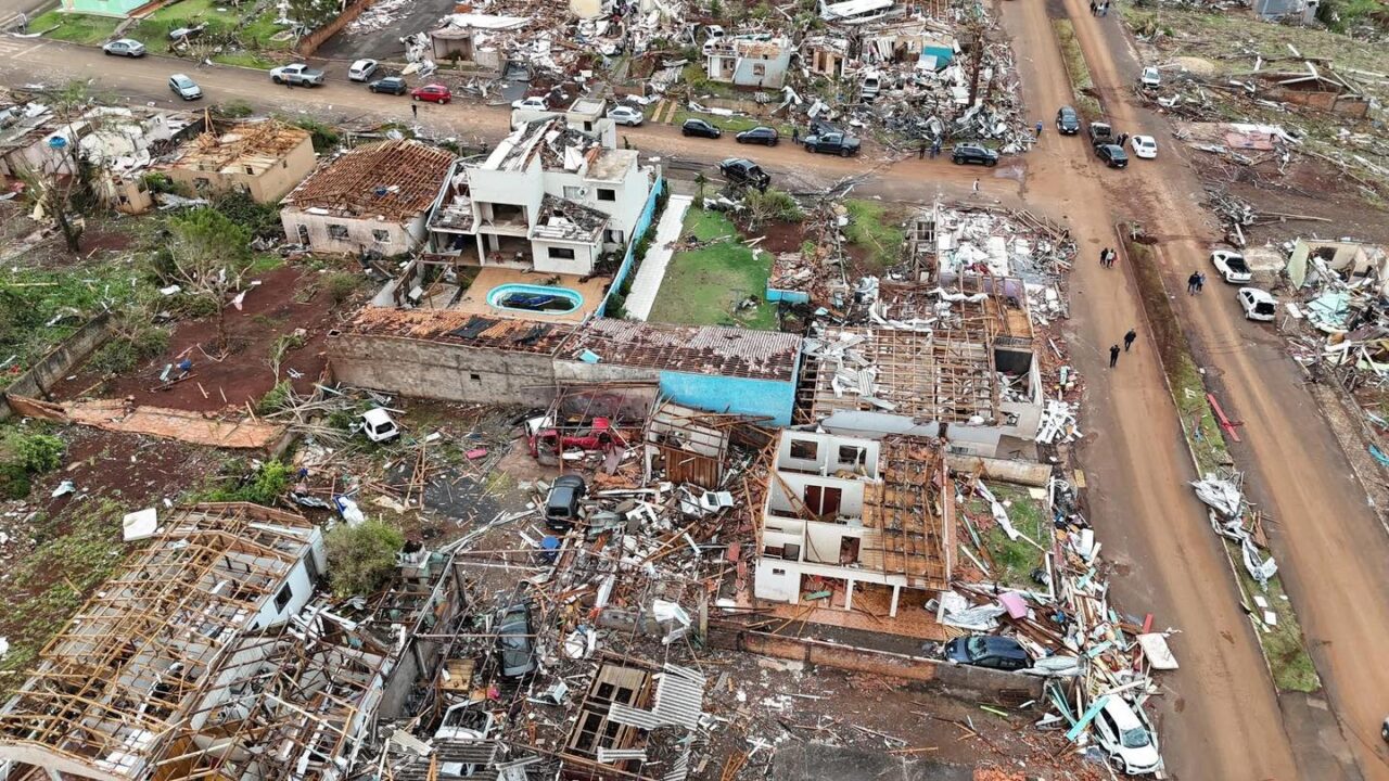 rio bonito do iguacu tornado 21