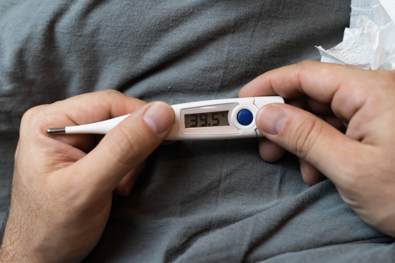 Quando a temperatura vira febre? Especialistas explicam valores, métodos e como medir corretamente