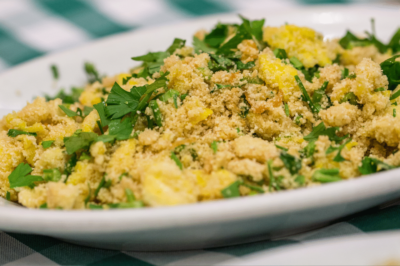 Farofa irresistível a receita que combina simplicidade e muito sabor