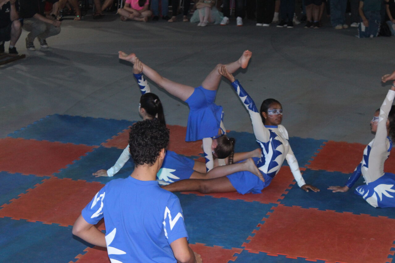 Barracão celebra 73 anos na Praça Clevelândia com acendimento das luzes de Natal 84 IMG 6549