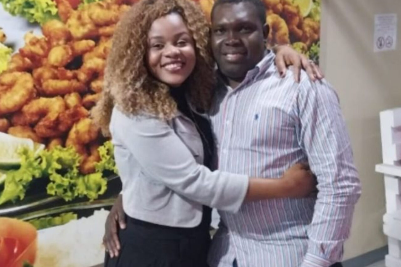 Veículo foi levado pela força da água no bairro São Sebastião, em Palhoça; Casal e bebê estavam em carro que foi arrastado durante ciclone