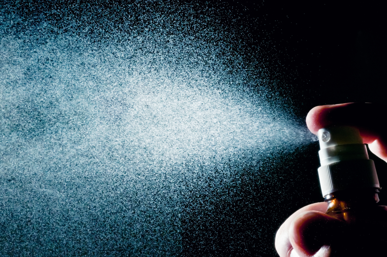 Projeto de lei propõe regulamentação do spray de defesa pessoal para mulheres no Paraná 15 Proposta apresentada na Assembleia Legislativa do Paraná regulamenta o uso e a comercialização de spray não letal como instrumento de defesa para mulheres.