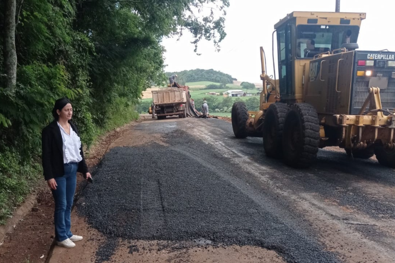 Será feita uma intervenção paliativa no trecho que liga ao Pessegueiro, atendendo demanda da comunidade e garantindo melhores condições de trafegabilidade