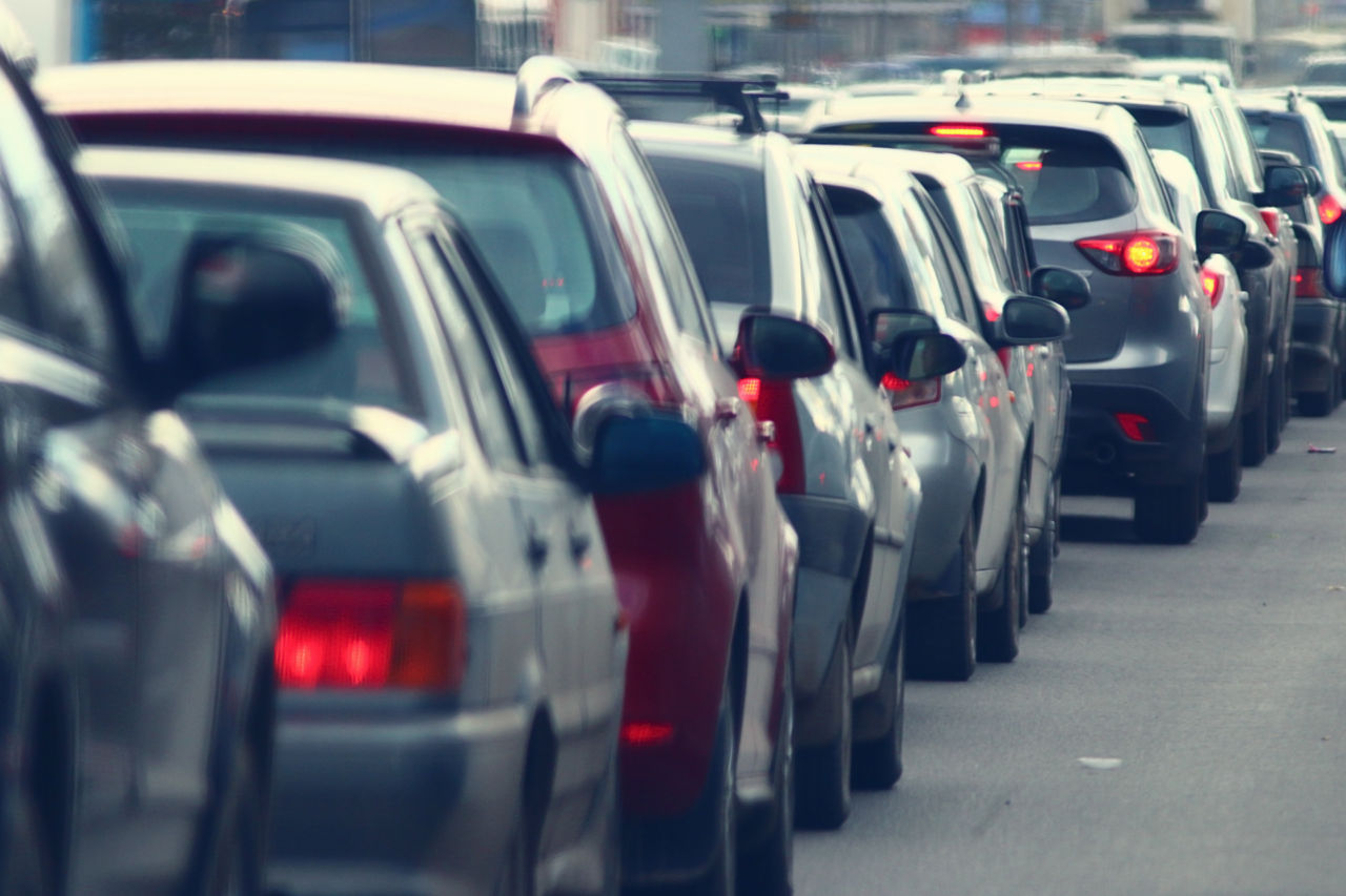 IPVA 2026 no Paraná terá redução de 45,7% e nova alíquota de 1,9% 17 IPVA 2026 no Paraná terá alíquota de 1,9%, desconto de 6% no pagamento à vista e redução média de 45,7% no tributo. Confira valores, datas e regras completas