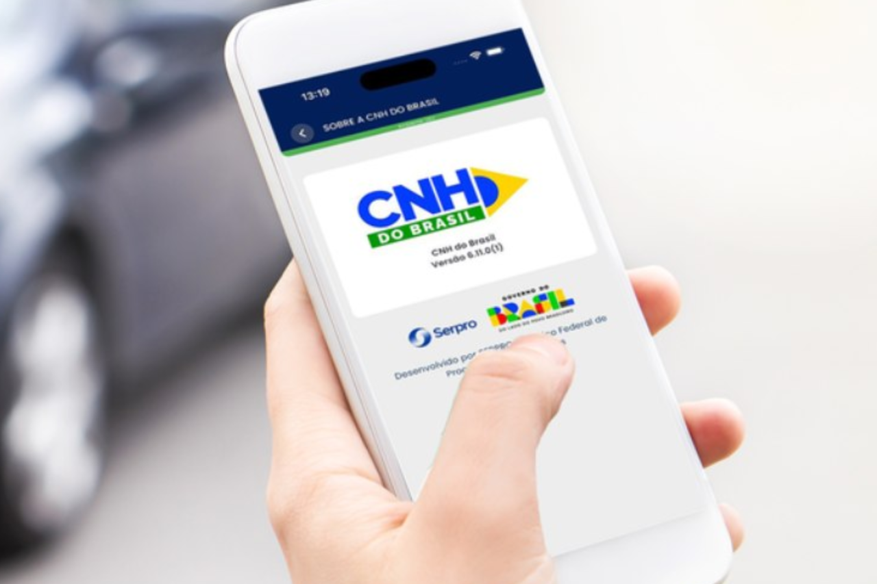 Governo lança aplicativo CNH do Brasil e digitaliza etapas da primeira habilitação 6 CNH do Brasil passa a oferecer curso teórico gratuito e abertura digital do processo de habilitação, integrando procedimentos que antes dependiam de atendimento presencial.