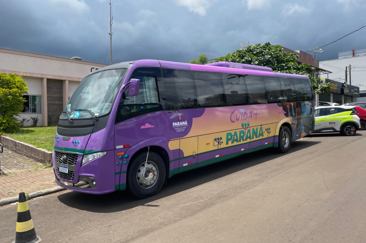 Barracão recebe oficialmente ônibus e veículo da secretária Leandre Dal Ponte 7 crys 59 1