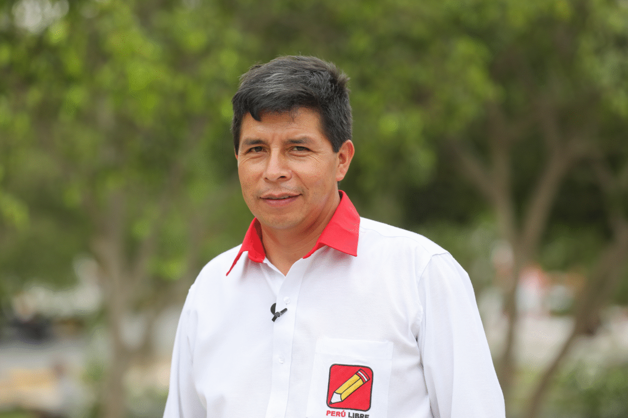 Ex-presidente Pedro Castillo é condenado a mais de 11 anos por tentativa de autogolpe no Peru