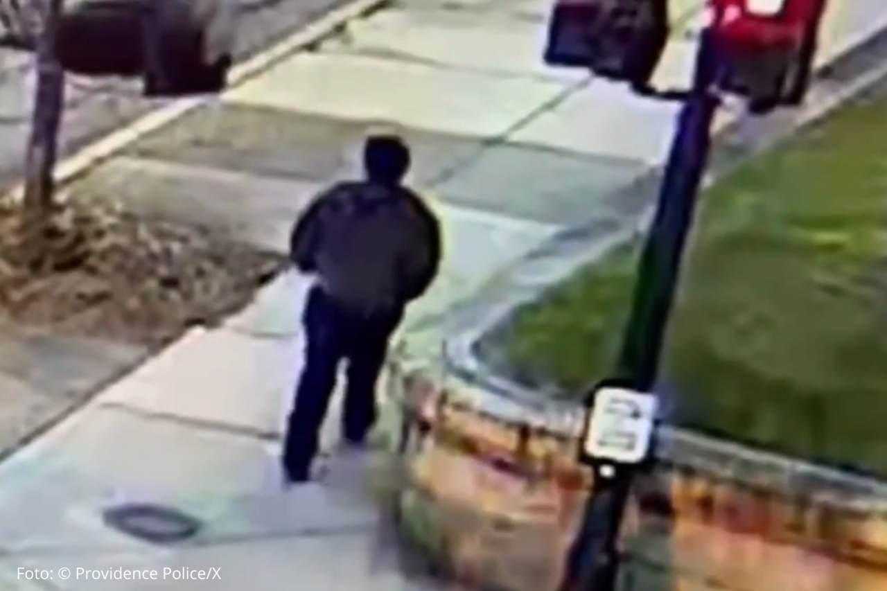 Polícia divulga imagens de suspeito após tiroteio com mortos na Universidade de Brown