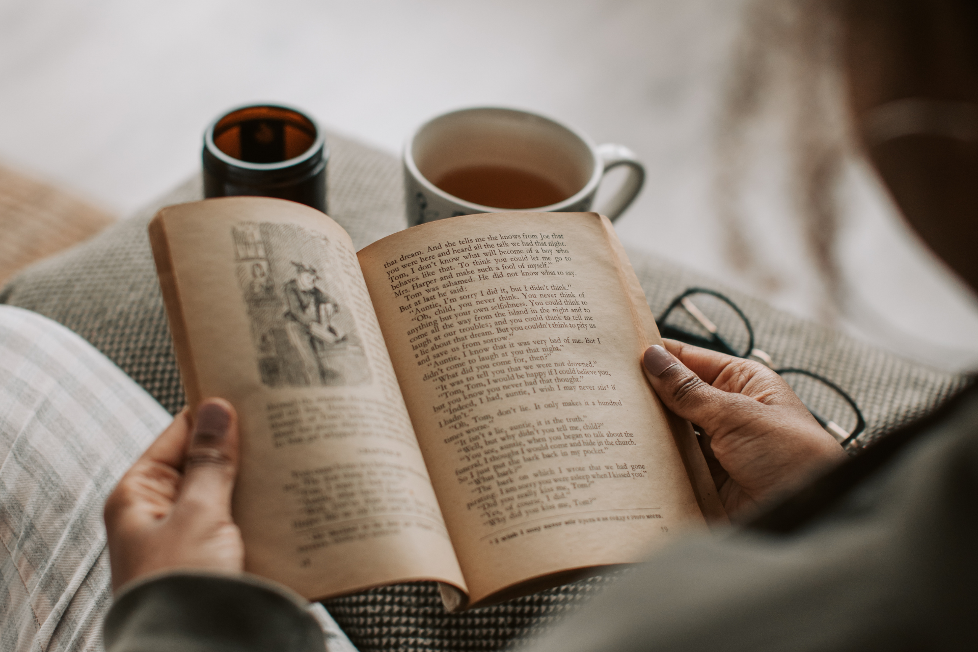 5 livros de suspense que chegam em 2026 e prometem mexer com a mente dos leitores