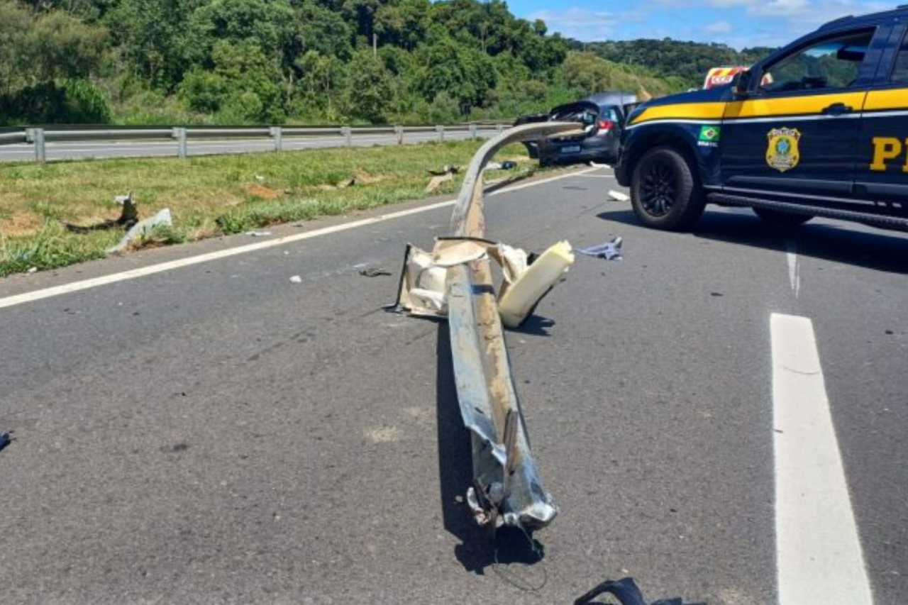 Criança de cinco anos morre em acidente na BR-376 durante retorno do litoral catarinense 4 crys 19