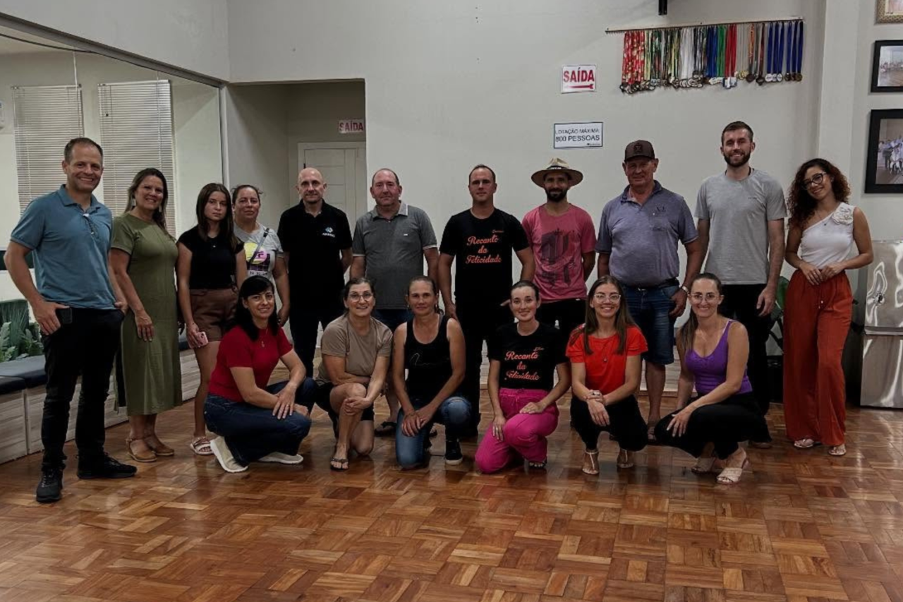 O evento reuniu empreendedores, poder público e especialistas para discutir qualificação, organização e aproveitamento do potencial turístico