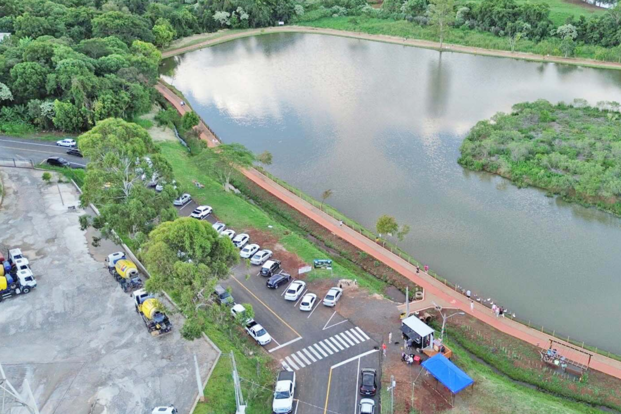 O Parque Industrial Dr. Neme, em São José do Cedro, avança com a conclusão da sinalização viária após o asfaltamento