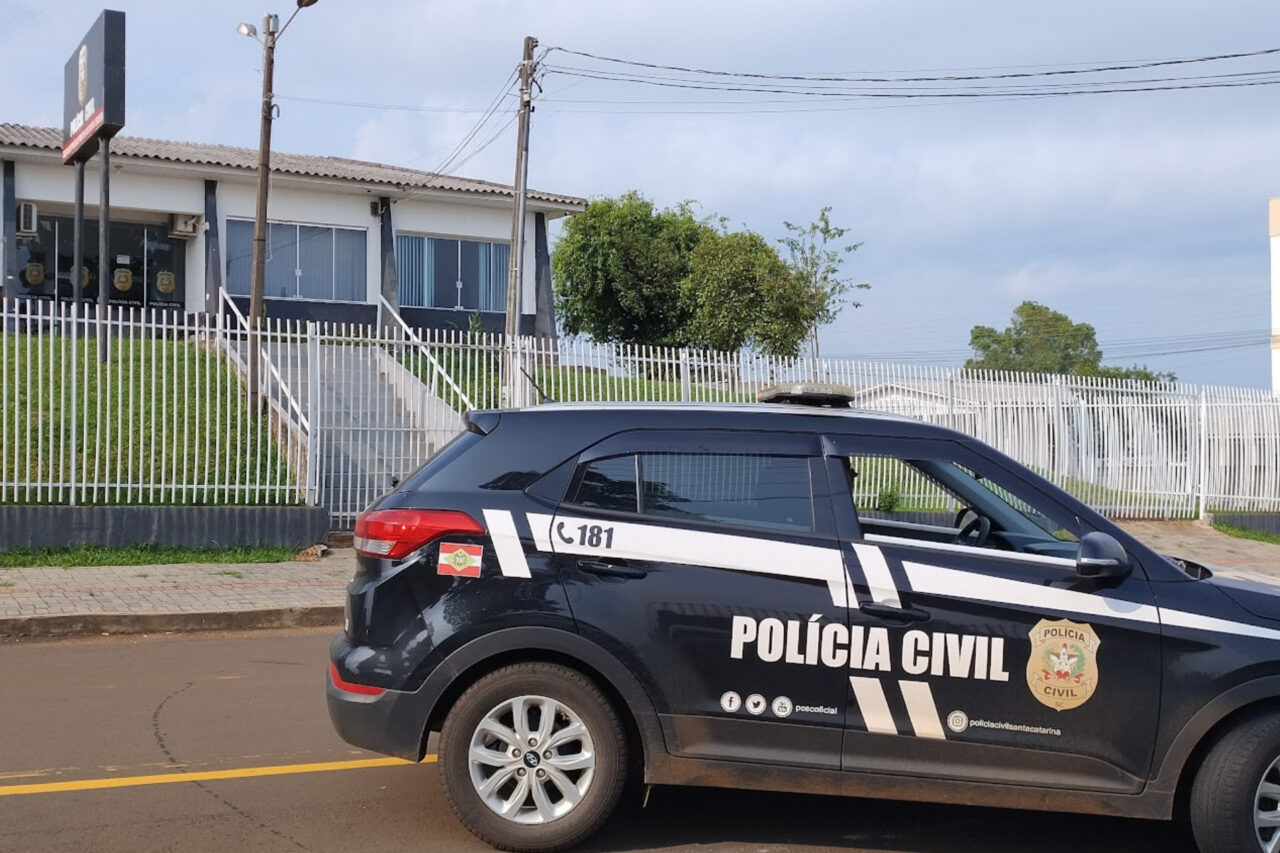 Procurado por homicídio em Porto União é preso em Dionísio Cerqueira 3 O homem de 28 anos era procurado pelo crime de homicídio, e foi preso preventivamente