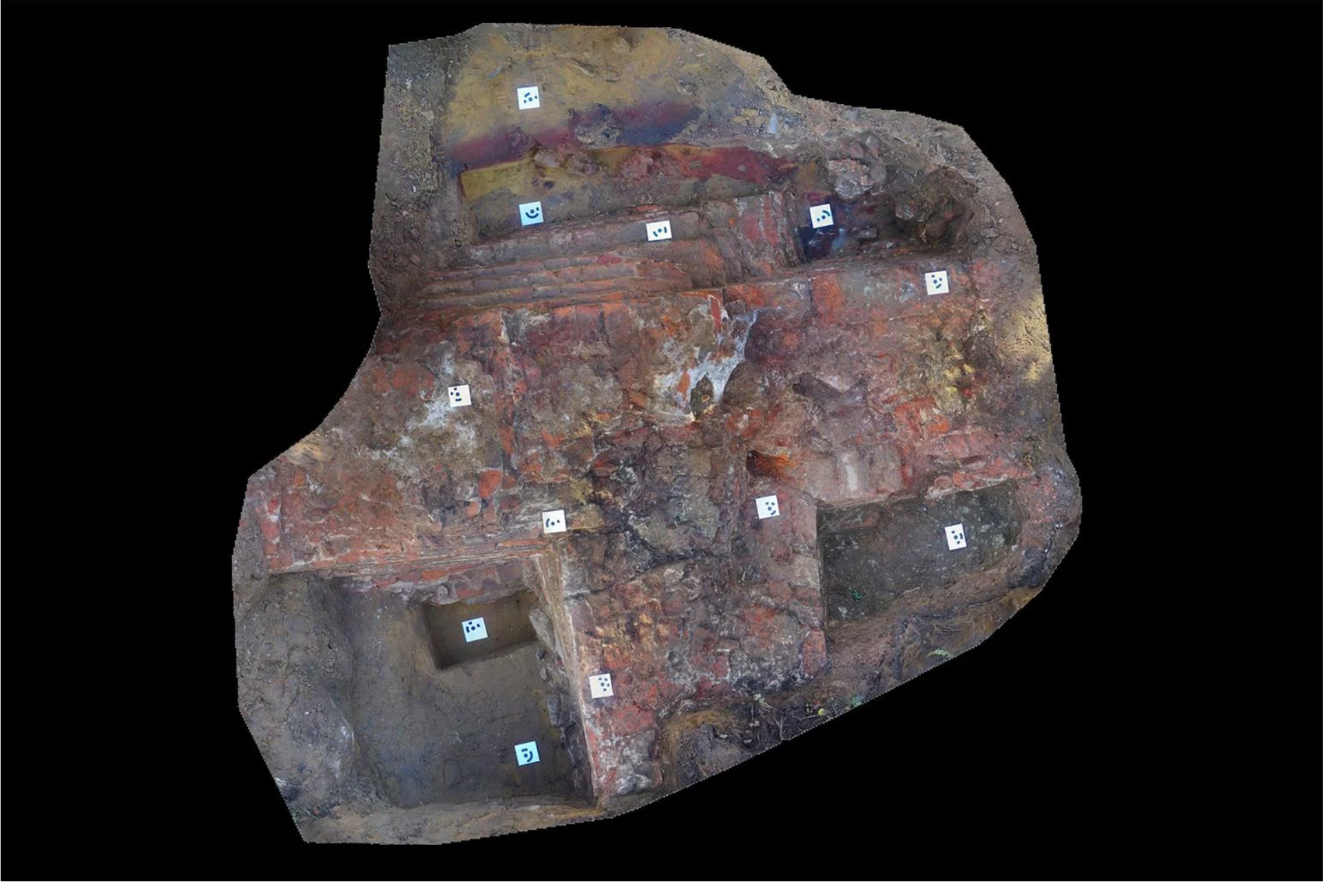 Escavações revelam ruínas de mosteiro medieval sob centro histórico de Borken, na Alemanha 5 Escavações revelam ruínas de mosteiro medieval sob centro histórico de Borken, na Alemanha