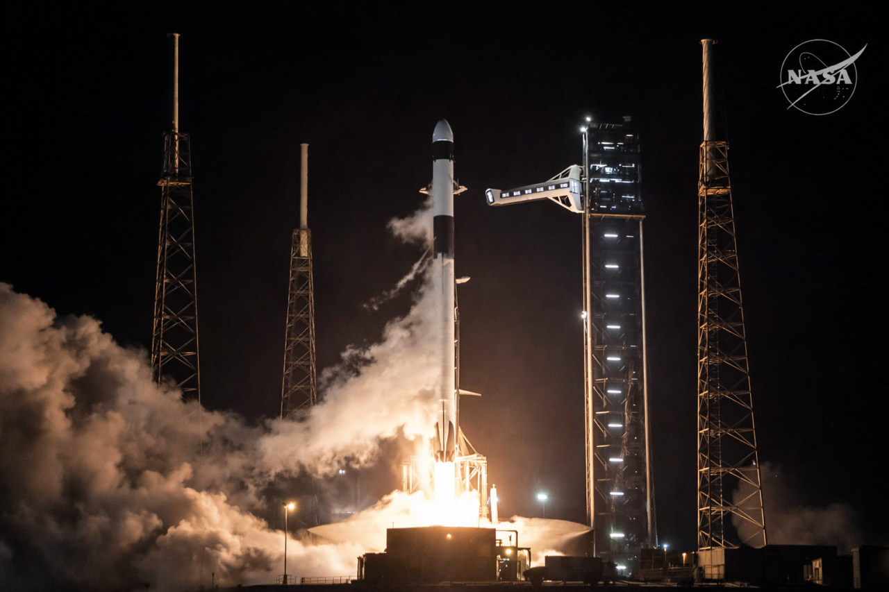 Cápsula da SpaceX chega à Estação Espacial Internacional e restabelece equipe completa após evacuação médica 27 spacex