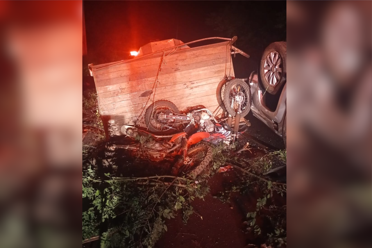 Capotamento na SC-484 deixa três feridos em Guatambu 1 Heloisa L 22 2