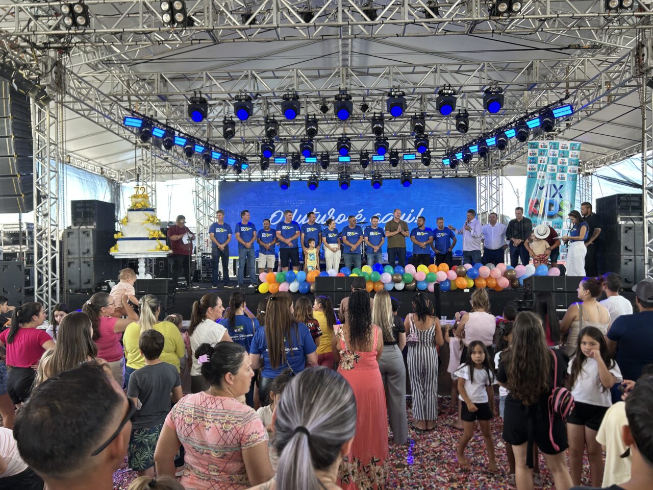 Mais de 30 mil pessoas participaram dos três dias de festa pelos 72 anos de Dionísio Cerqueira 25 IMG 7363