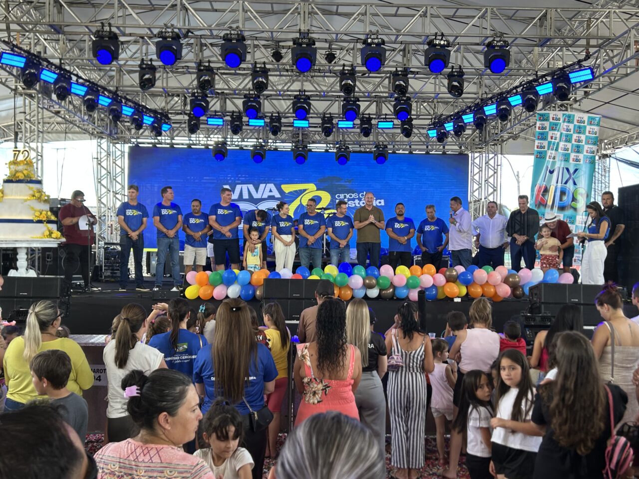 Mais de 30 mil pessoas participaram dos três dias de festa pelos 72 anos de Dionísio Cerqueira 30 IMG 7366